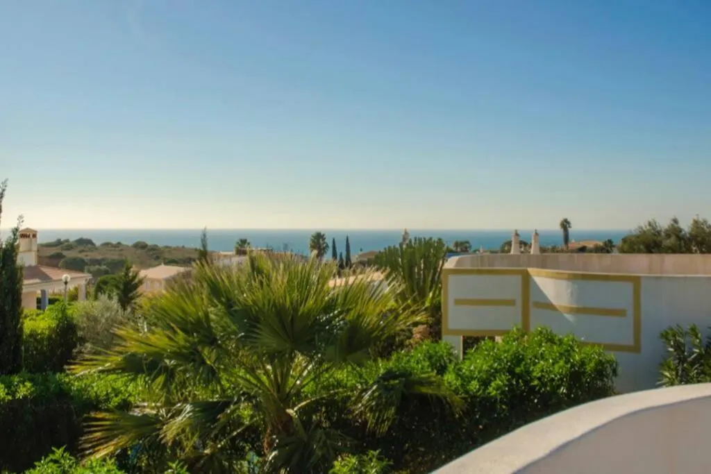 Spacious 3 Bedroom Villa With Pool Praia Da Luz 0*,  Portugal