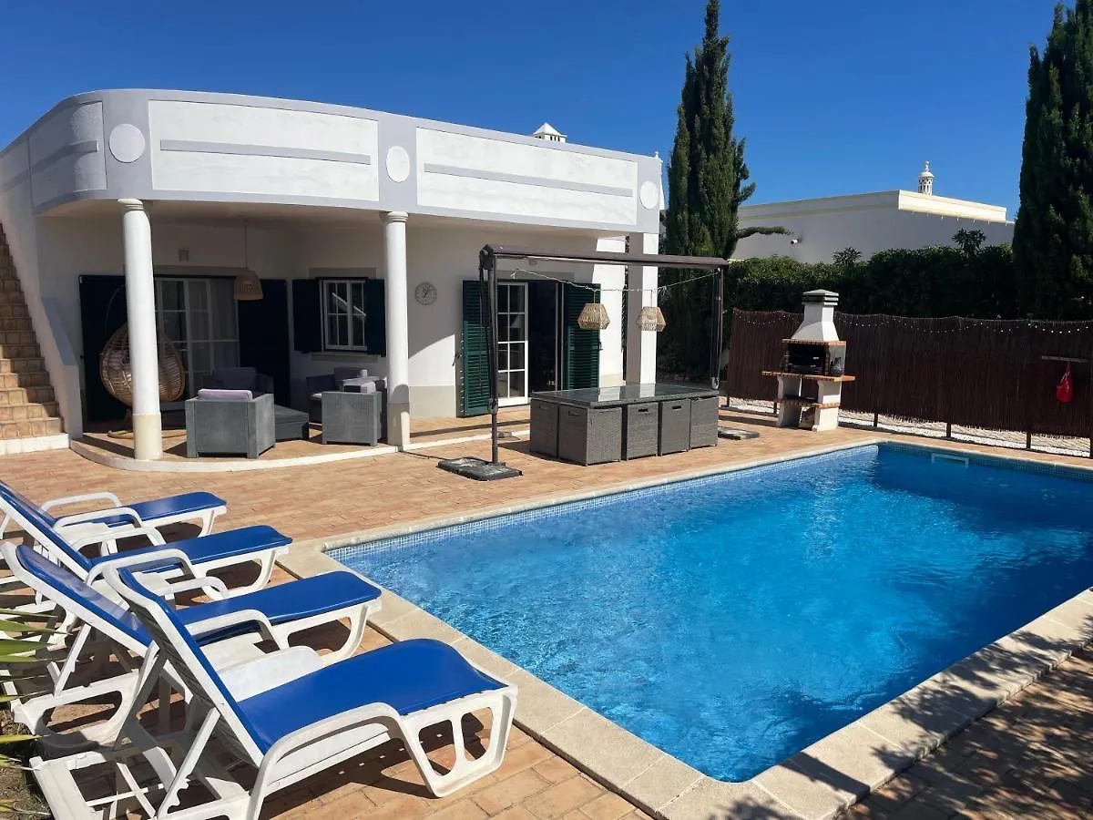 Spacious 3 Bedroom Villa With Pool Praia Da Luz