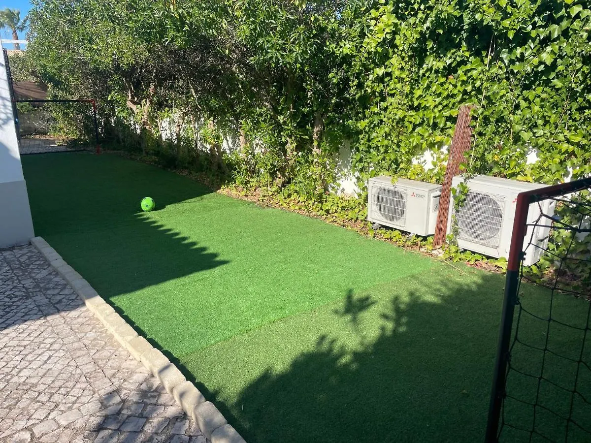 Spacious 3 Bedroom Villa With Pool Luz